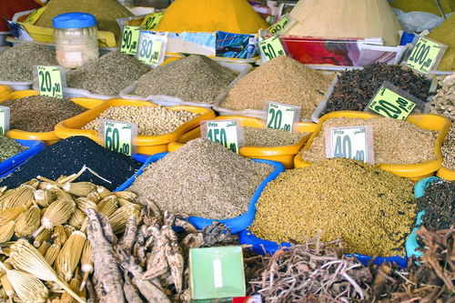 化肥能与玉米种子一起种吗？——科学施肥与播种的关键解析